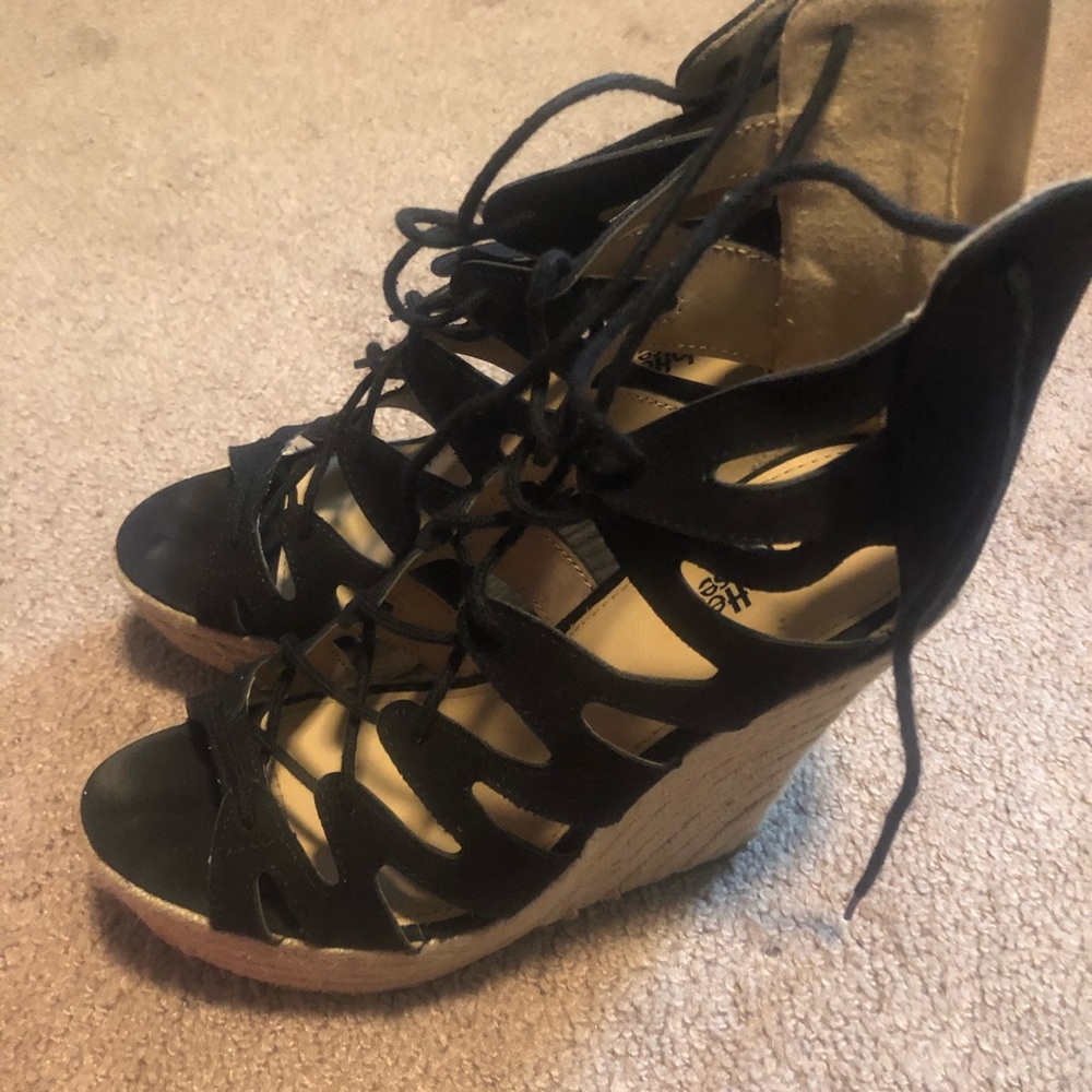 Black Wedges Sz 8